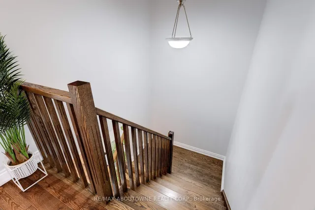 Additional image 31 of 23 Colorado Blvd