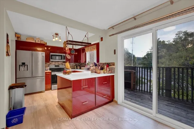 Additional image 16 of 1983 Main St Unit 1