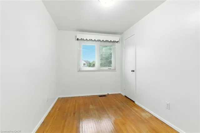 Additional image 22 of 33 Bernard St