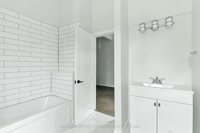 Additional image 30 of 684 Beach Blvd