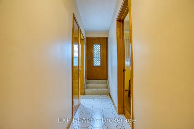 Additional image 11 of 633 Rosseau Rd