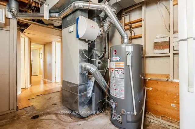 Additional image 43 of 45 Fonthill Rd