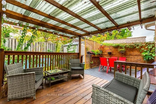 Additional image 33 of 5 Twinoaks Cres