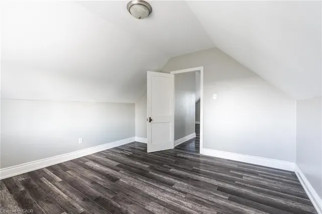 Additional image 21 of 39 Connaught Ave