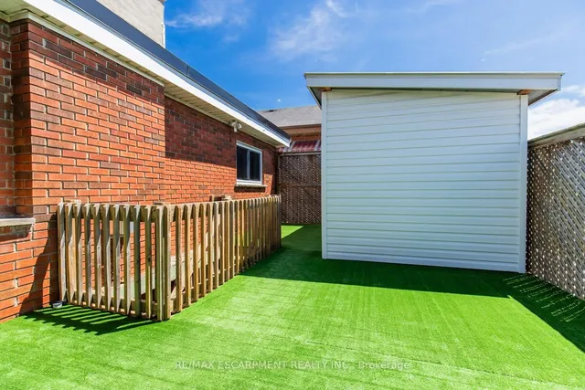 Additional image 27 of 2340 KING St