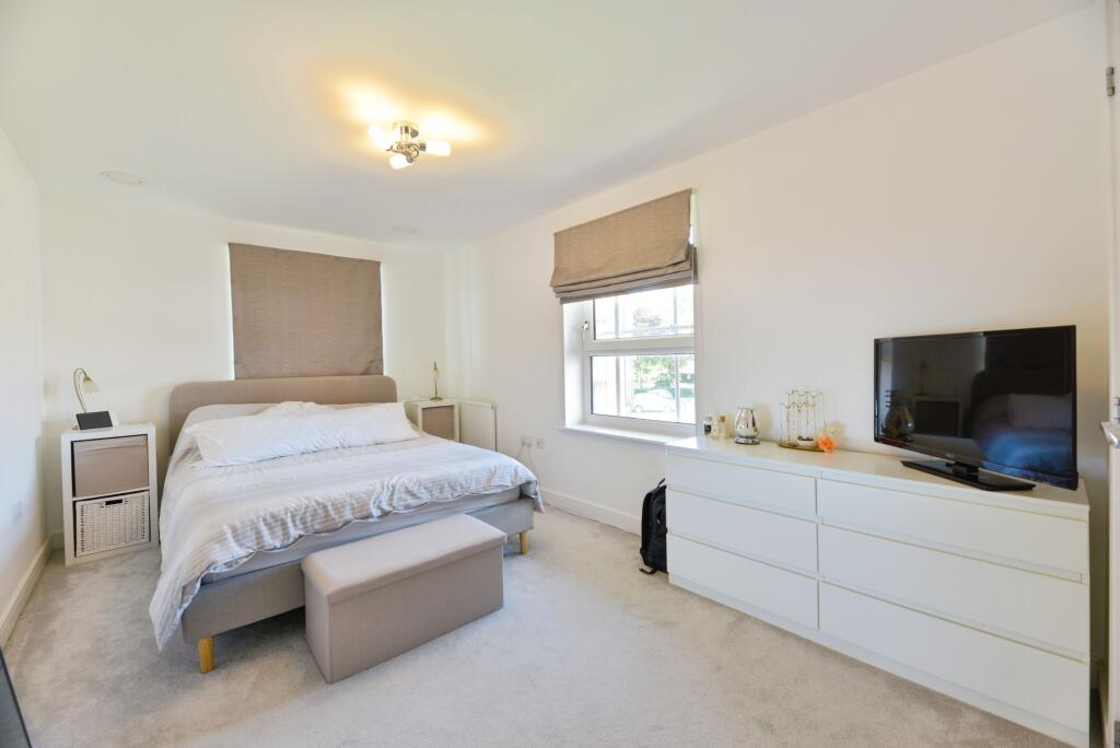 Additional image 5 of 51 Bridge Road East, Welwyn Garden City, AL7