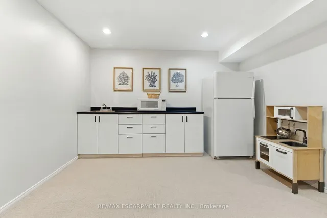 Additional image 37 of 561 Harmony Ave