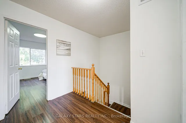 Additional image 39 of 1049 Kennedy Circ