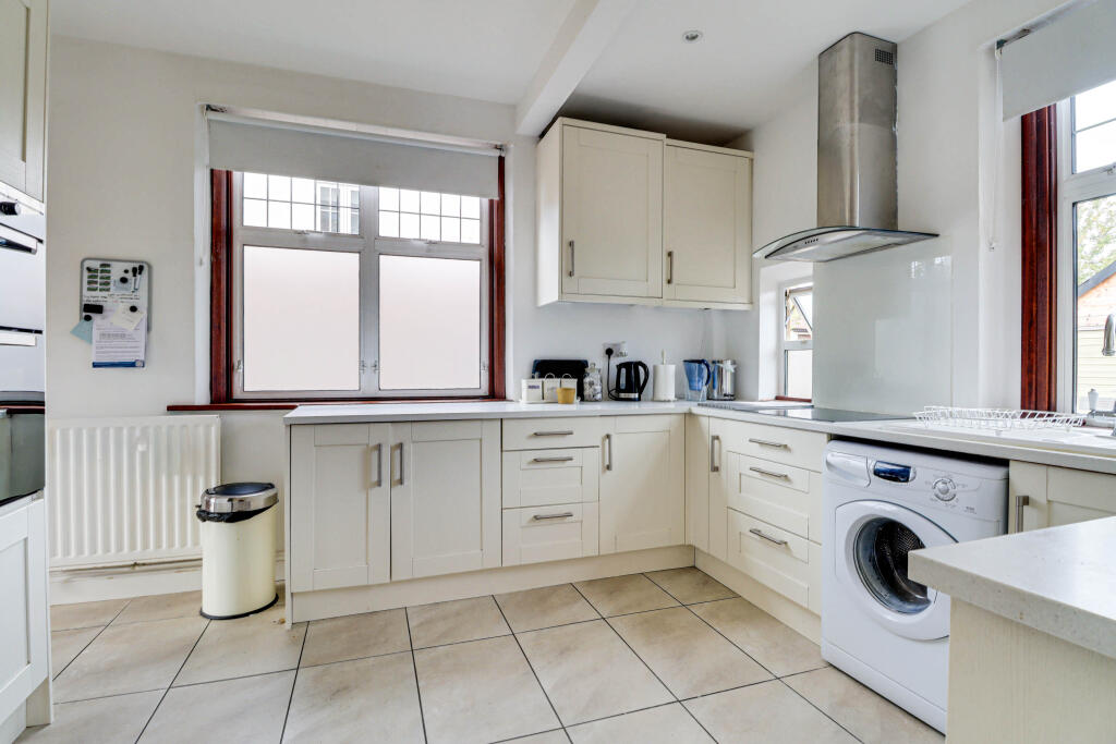 Additional image 32 of Jameson Road, Harpenden, Hertfordshire, AL5