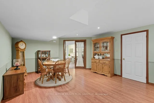 Additional image 31 of 67 Horizon Crt