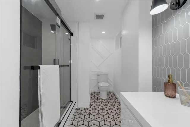 Additional image 29 of 3 MULOCK Ave