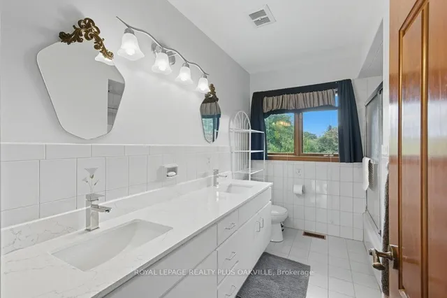 Additional image 21 of 67 Horizon Crt