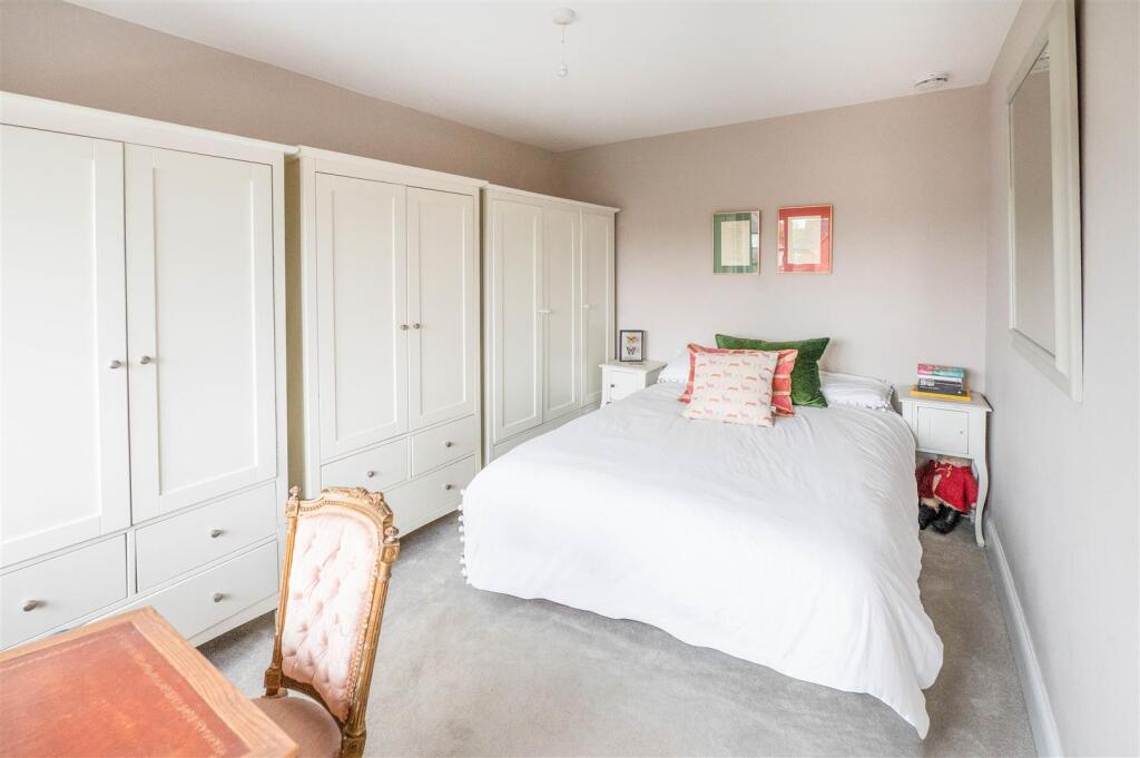 Additional image 21 of Bradmore Way, Brookmans Park