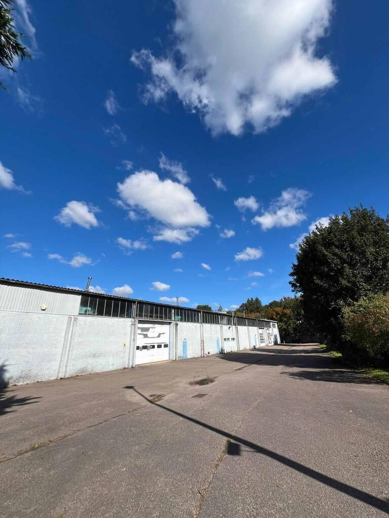 Additional image 3 of 3 London Road, Markyate AL3 8JL