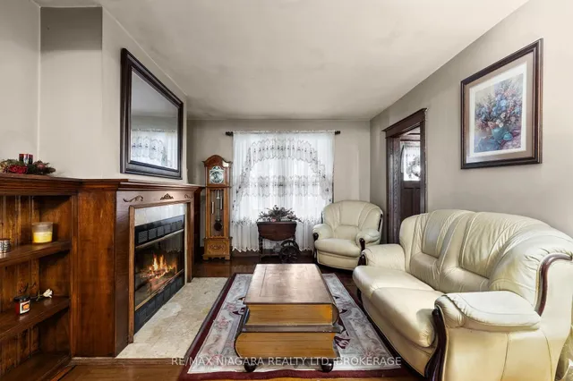 Additional image 10 of 154 Melrose Ave