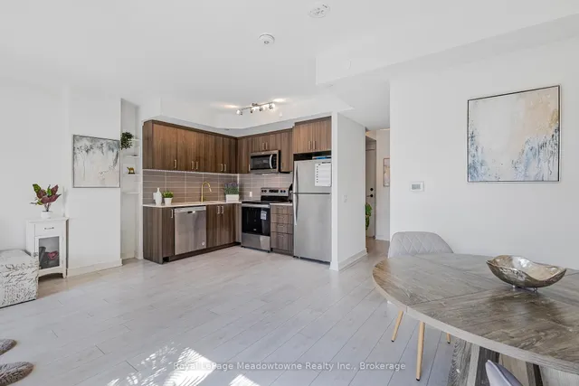 Additional image 10 of 8010 Derry Rd Unit TH 107