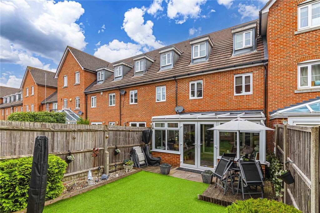 Additional image 20 of Centaures Square, Frogmore, St Albans, Hertfordshire, AL2