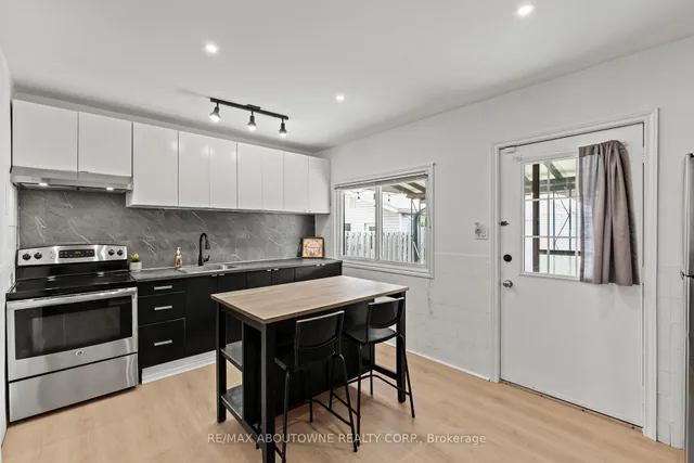 Additional image 10 of 26 Rosemont Ave