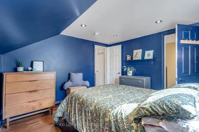 Additional image 23 of 108 Emerald St