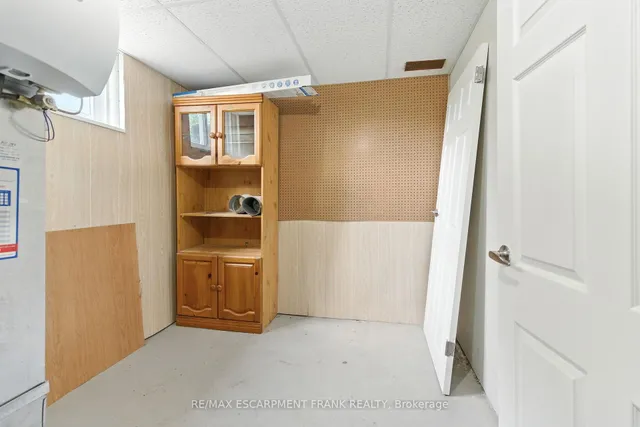 Additional image 36 of 174 Broker Dr