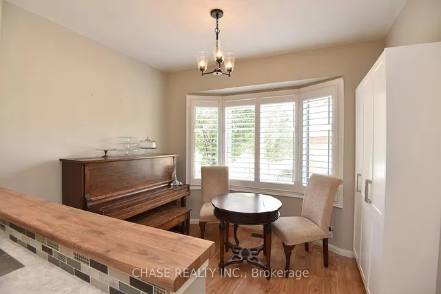 Additional image 6 of 157 Silverbirch Blvd