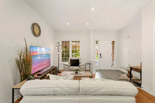 Additional image 12 of 304 Teetzel Dr