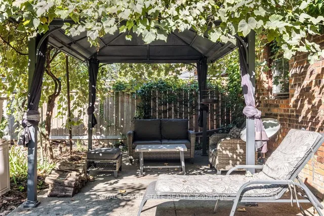 Additional image 38 of 122 East Ave