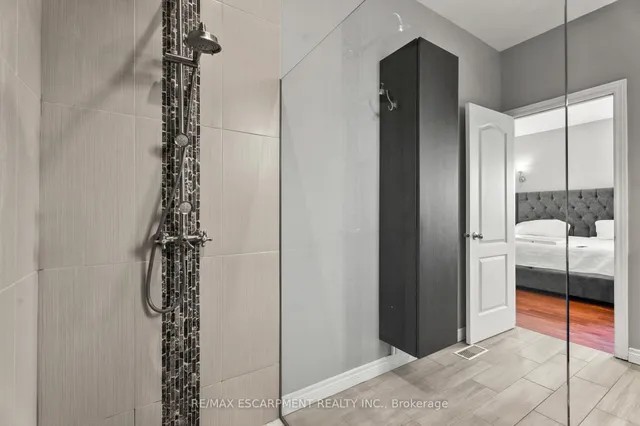 Additional image 25 of 301 Mud St