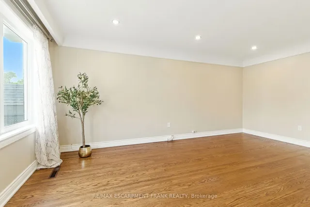 Additional image 4 of 174 Broker Dr