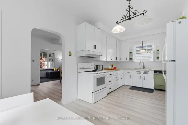 Additional image 15 of 157 East 5th St