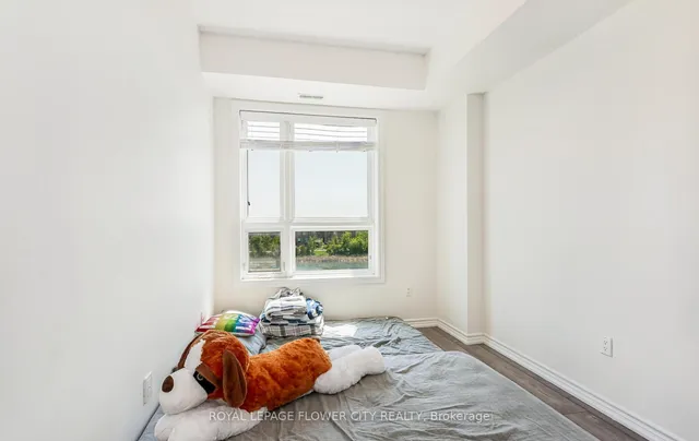 Additional image 22 of 640 Sauve St Unit 313