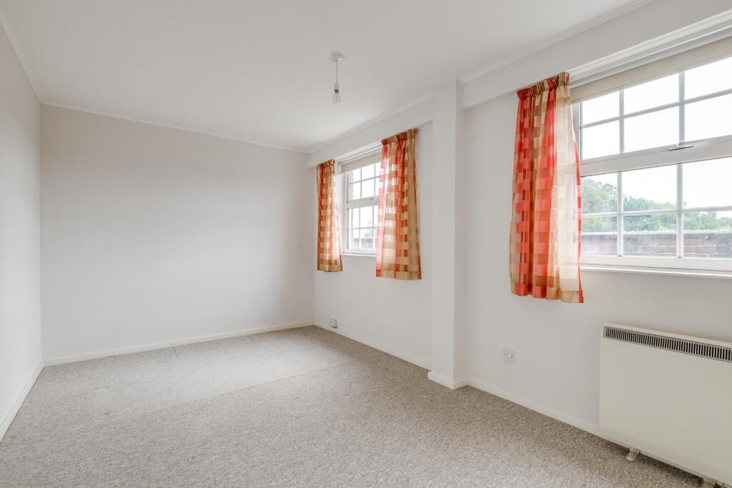 Additional image 14 of Longcroft House, Fretherne Road, Welwyn Garden City, Hertfordshire, AL8 6PZ