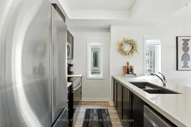 Additional image 23 of 9 Laguna Village Cres