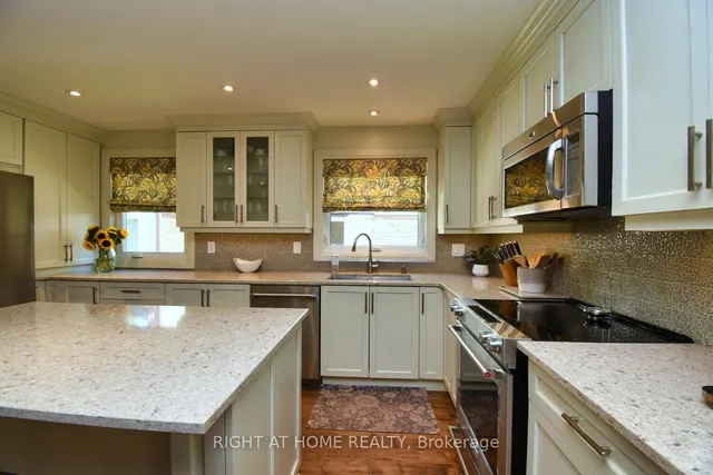 Additional image 11 of 3224 Twin Oaks Cres