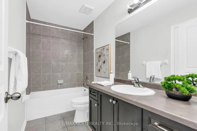 Additional image 43 of 4145 Palermo Common Unit 27