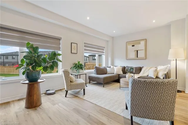 Additional image 7 of 52 Cadwell Lane