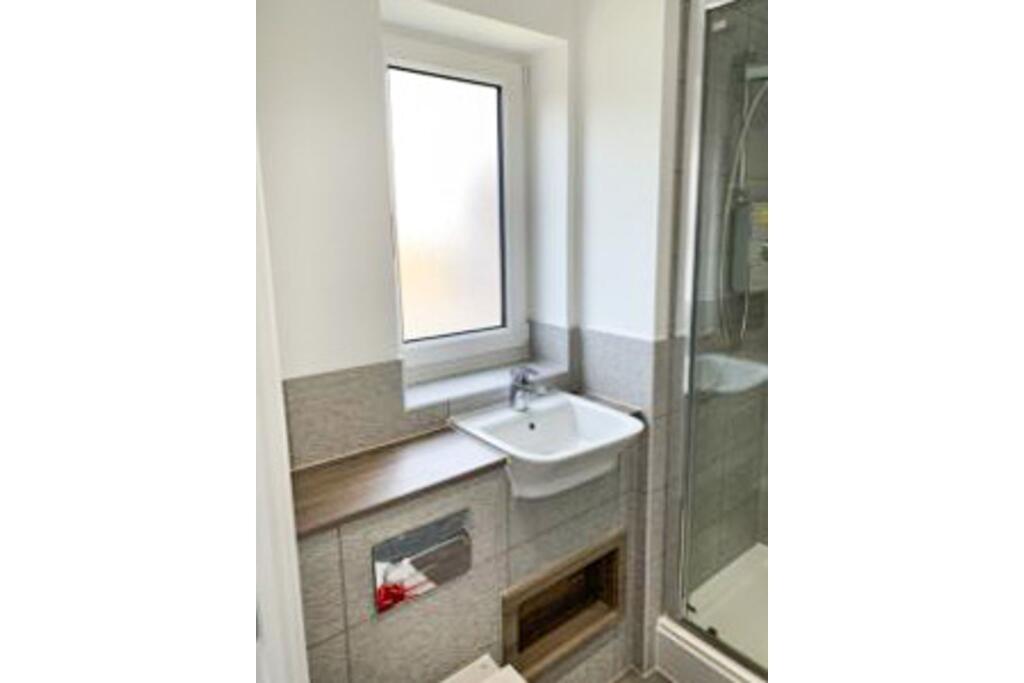 Additional image 6 of 51 Bridge Road East, Welwyn Garden City, AL7