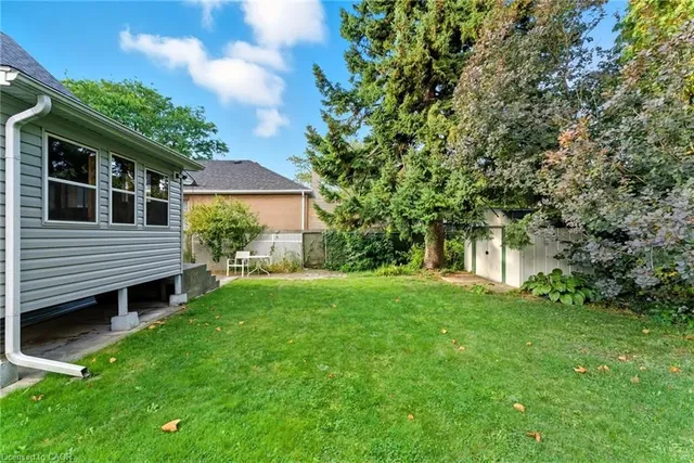 Additional image 24 of 262 East 38th St