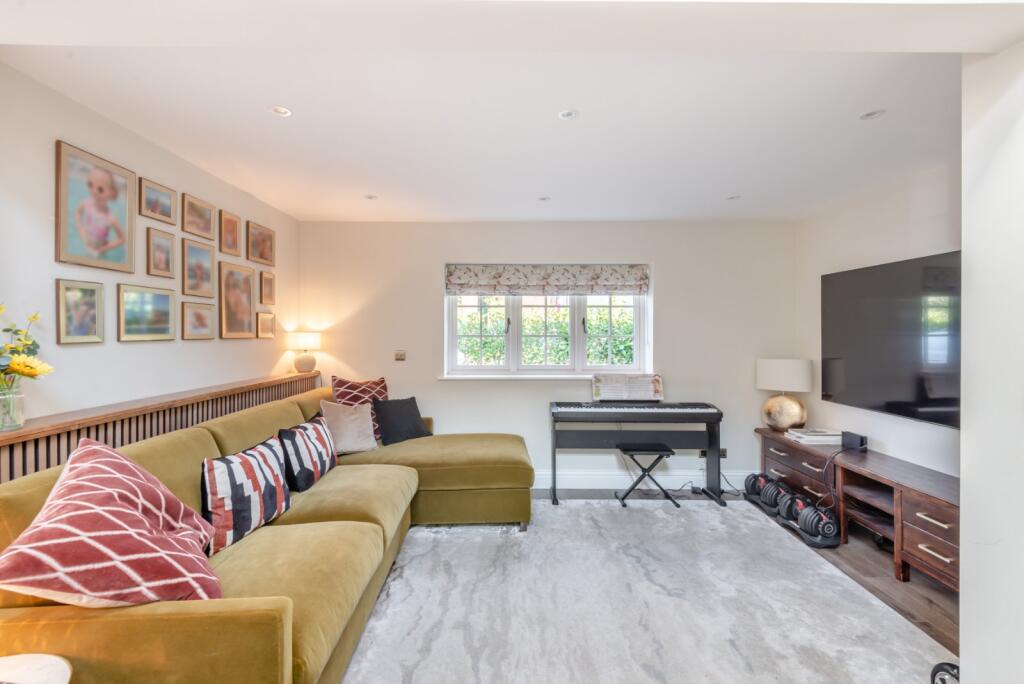 Additional image 8 of New Fiddlers Hill, Luton Road, Harpenden, Hertfordshire