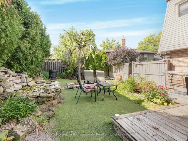 Additional image 44 of 40 Yeoville Crt