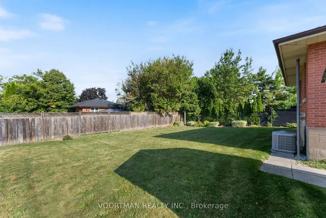 Additional image 22 of 136 Warren Ave