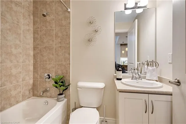 Additional image 23 of 125 Wilson St Unit 108