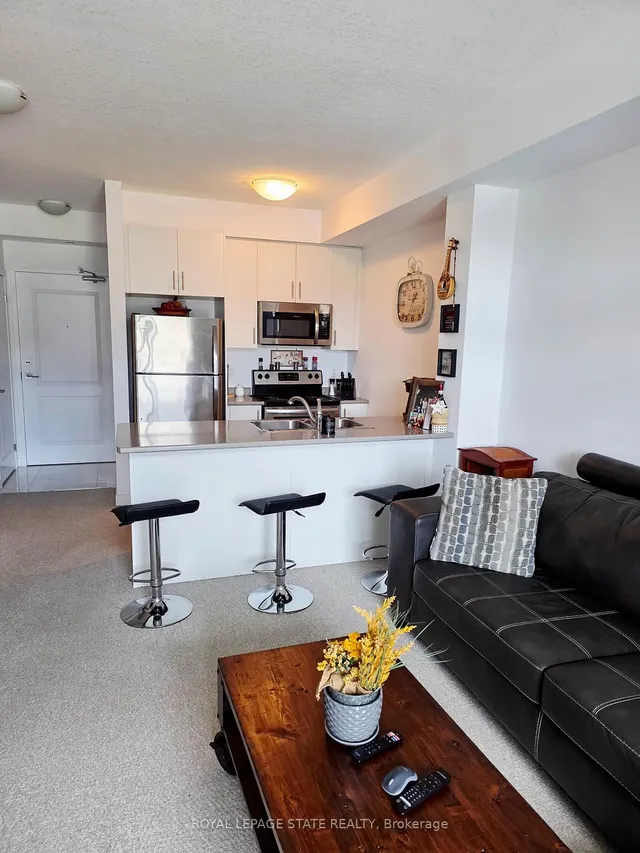 Additional image 4 of 125 Shoreview Pl Unit 307