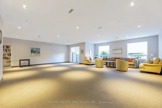 Additional image 24 of 33 Whitmer St Unit 609