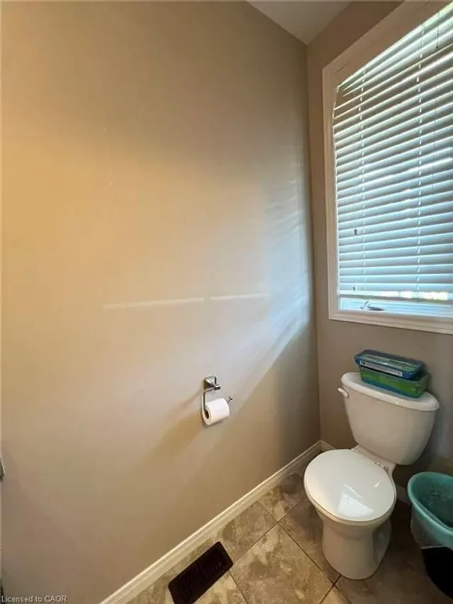 Additional image 5 of 370 Stonehenge Dr Unit 12