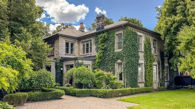 Additional image 2 of 77 Claremont Dr