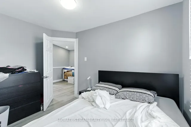 Additional image 18 of 74 East 14th St