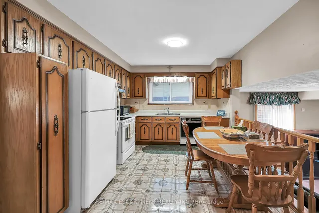 Additional image 16 of 65 Ellington Ave