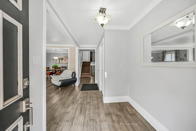 Additional image 3 of 28 Tara Crt