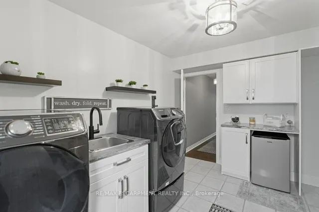 Additional image 36 of 31 Acredale Dr